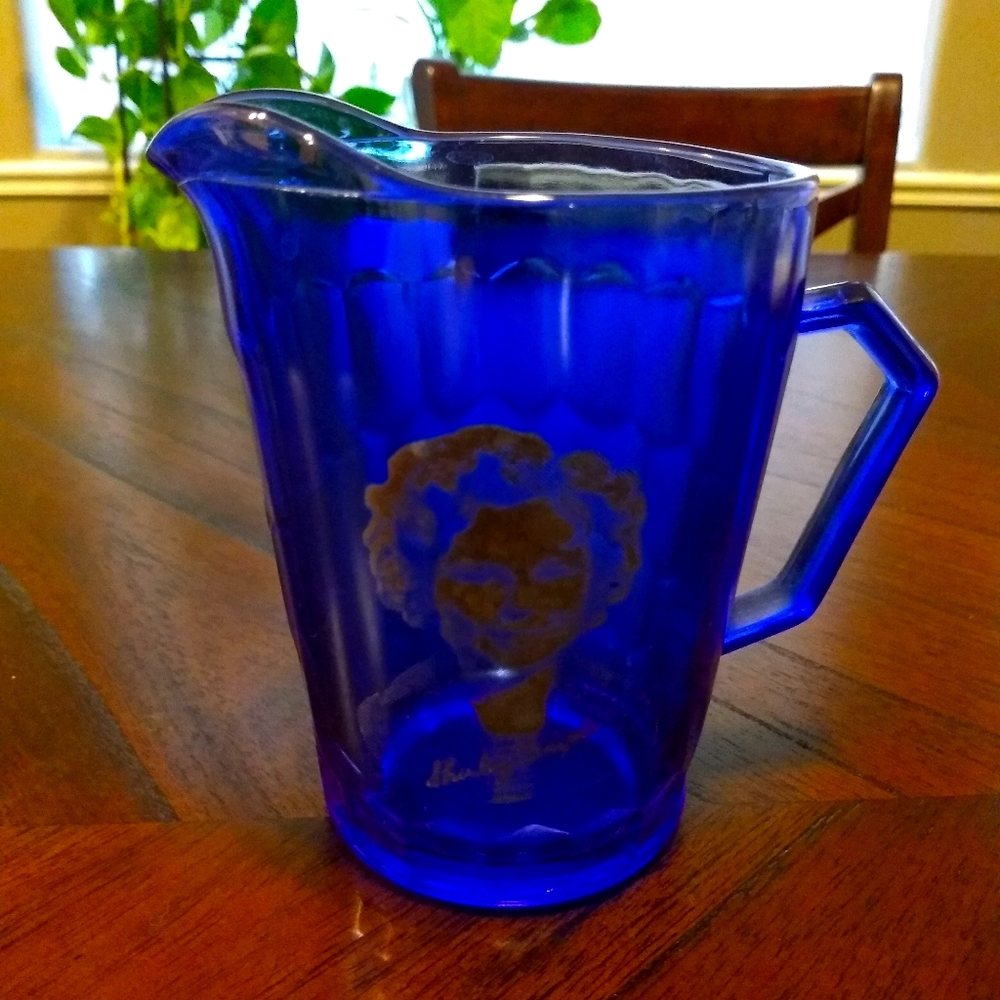 Shirley Temple creamer